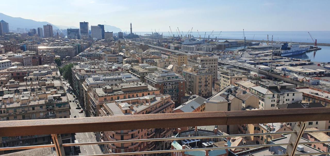 شقة Attico Con Vista Su Genova المظهر الخارجي الصورة